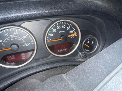 Used 2016 Jeep Wrangler Unlimited Sahara image 20