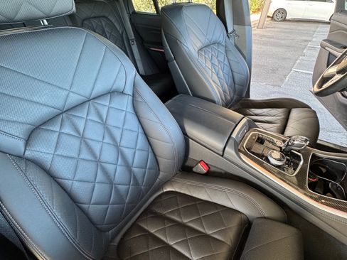 Used 2023 BMW X5 M50i w/ Executive Package image 15