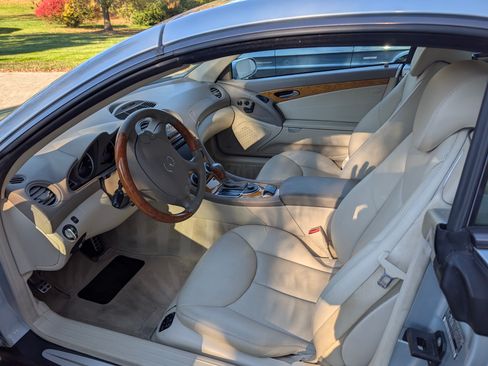 Used 2004 Mercedes-Benz SL 500 image 5