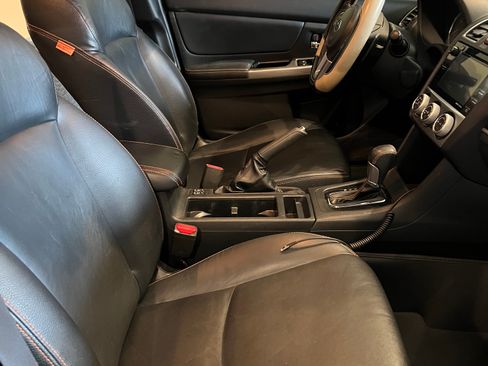 Used 2016 Subaru Crosstrek 2.0i Limited image 8