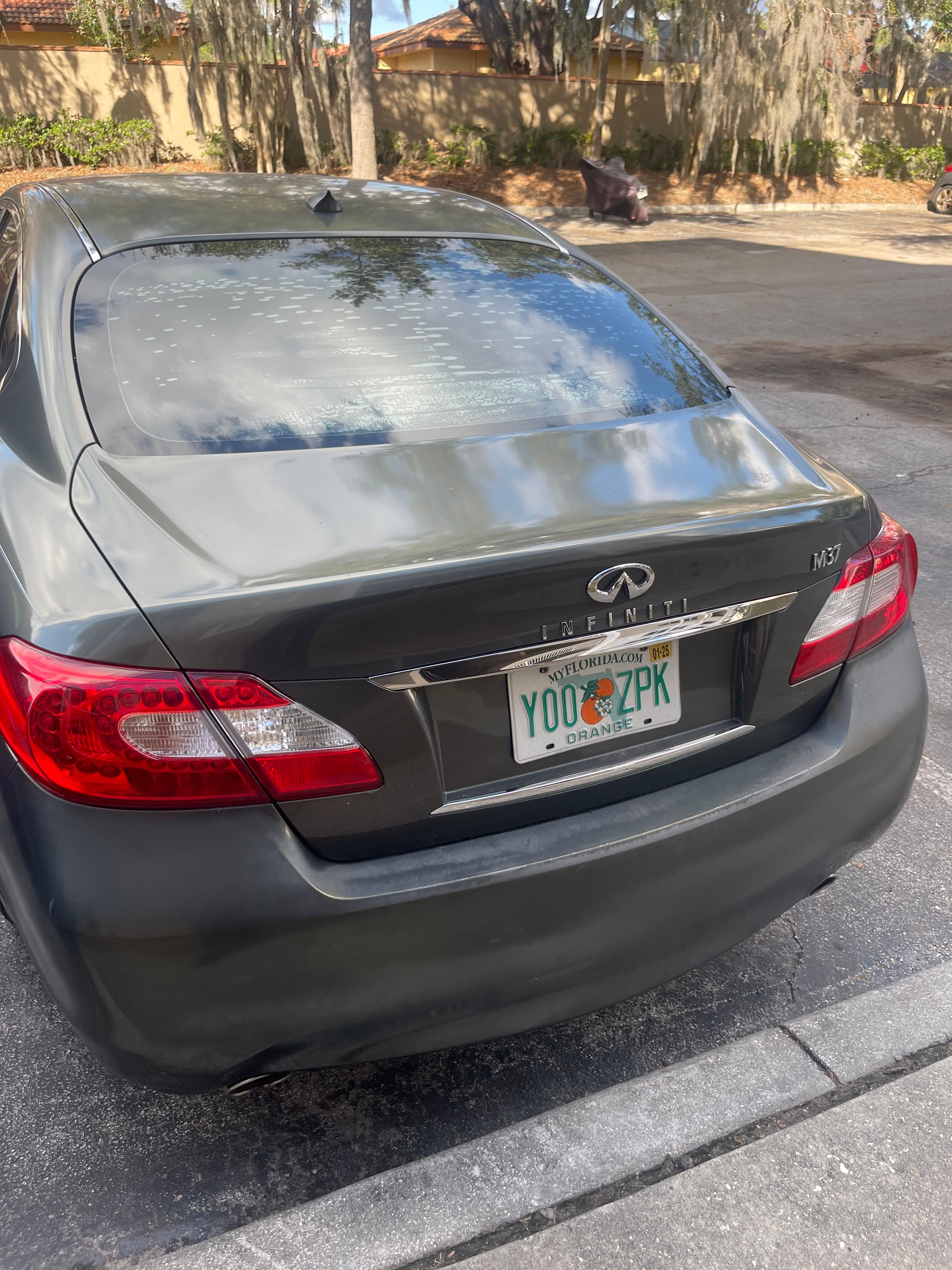 Used 2011 INFINITI M37 w/ Premium Pkg RWD image 9