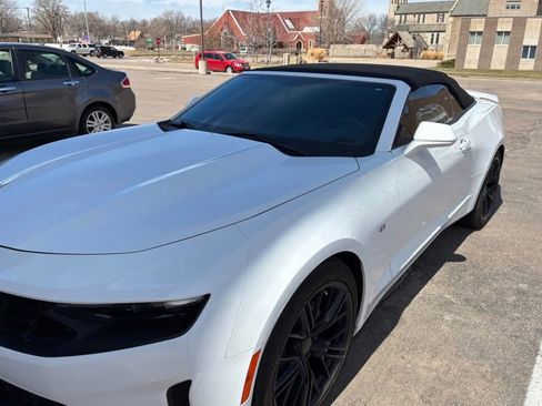 Used 2019 Chevrolet Camaro LT image 2