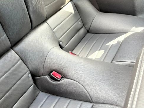 Used 2012 Ford Mustang GT Premium w/ Electronics Pkg RWD image 10