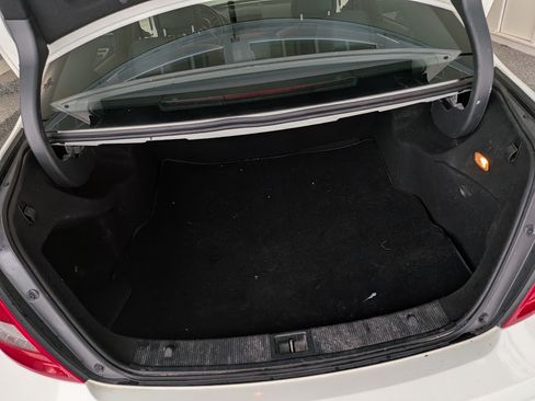 Used 2009 Mercedes-Benz C 300 4MATIC Sedan image 11