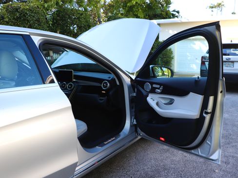 Used 2017 Mercedes-Benz C 300 C 300 Sedan 4D image 18