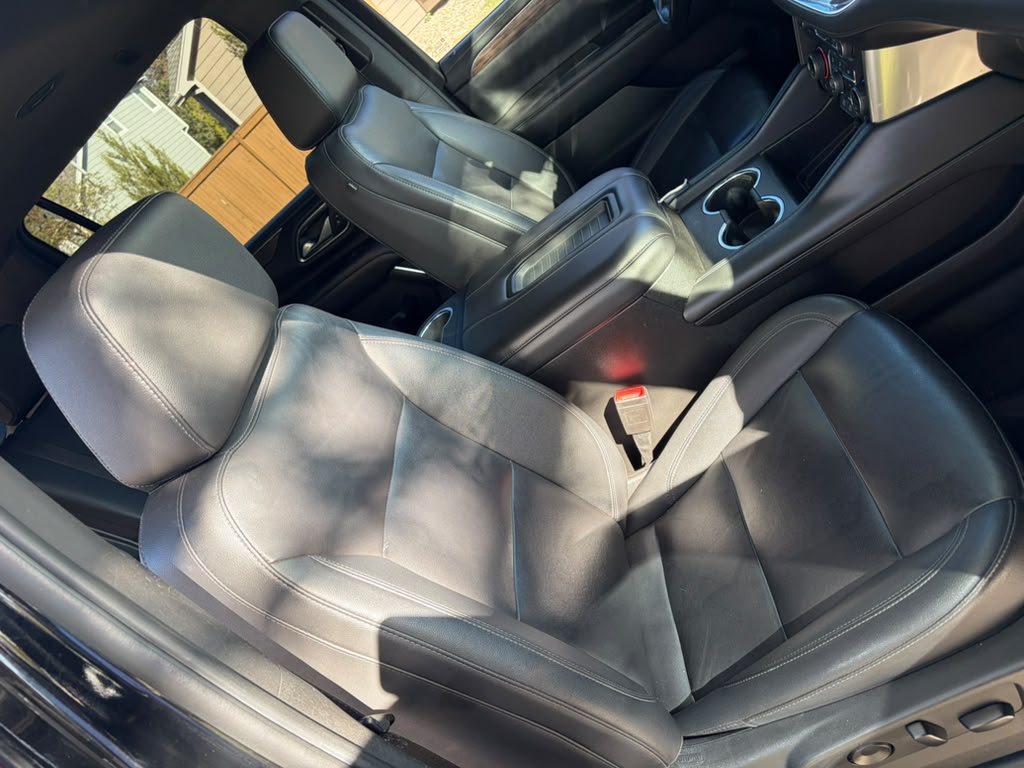 Used 2022 Chevrolet Suburban LT RWD image 8