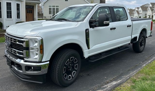Used 2024 Ford F250 XL AWD/4WD image 4