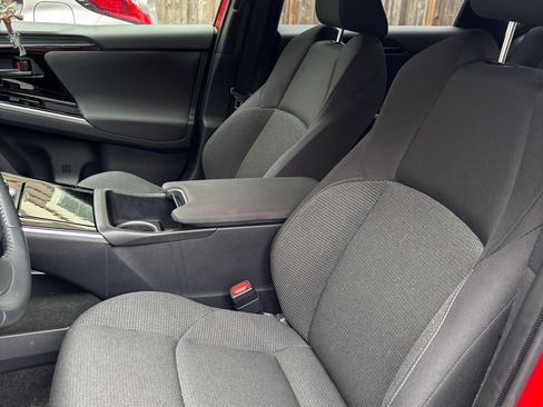 Used 2023 Subaru Solterra AWD image 10