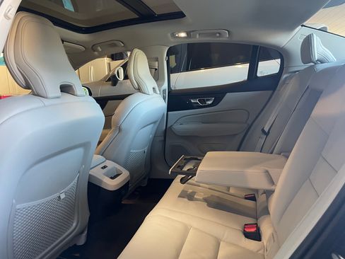 Used 2024 Volvo S60 B5 Plus w/ Climate Package image 15