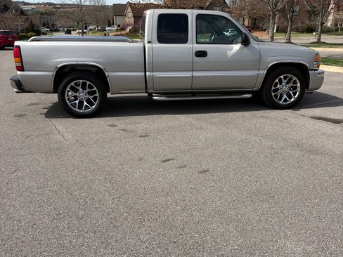 Used 2007 GMC Sierra 1500 SLE w/ Extended Cab Value Package image 4