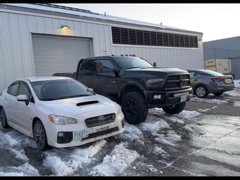 Used 2014 RAM 2500 Laramie w/ Black Appearance Group image 6