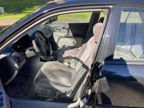 Used 2002 MAZDA Protege LX image 8