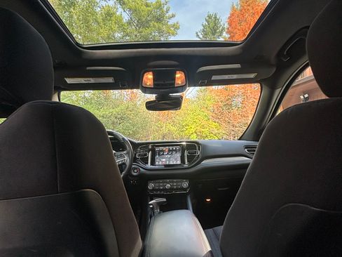 Used 2023 Dodge Durango SXT w/ SXT Blacktop Group image 13