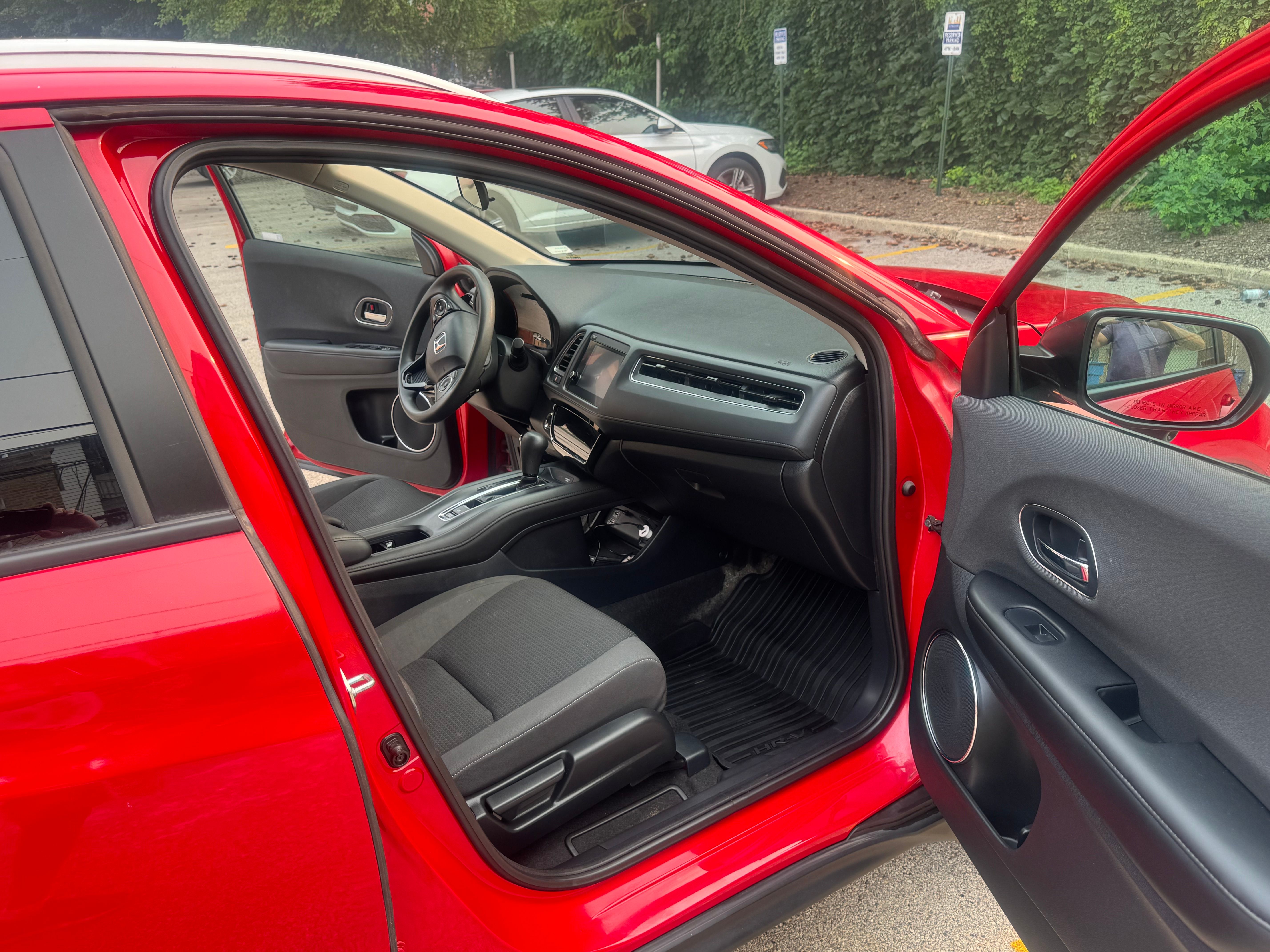 Used 2020 Honda HR-V EX image 12