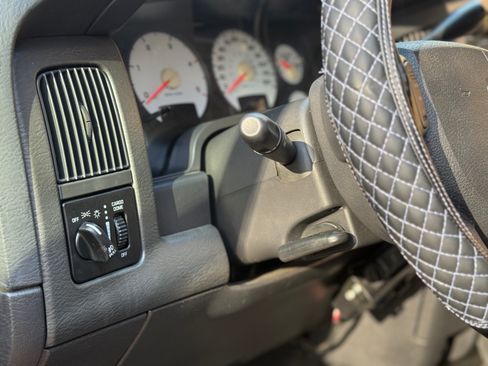 Used 2005 Dodge Ram 3500 Truck SLT image 12