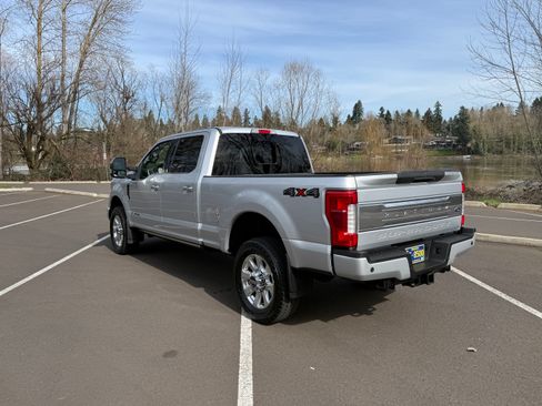 Used 2019 Ford F250 Platinum image 12