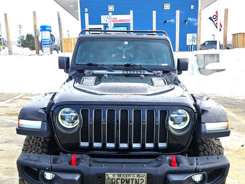 Used 2020 Jeep Wrangler Unlimited Rubicon image 2