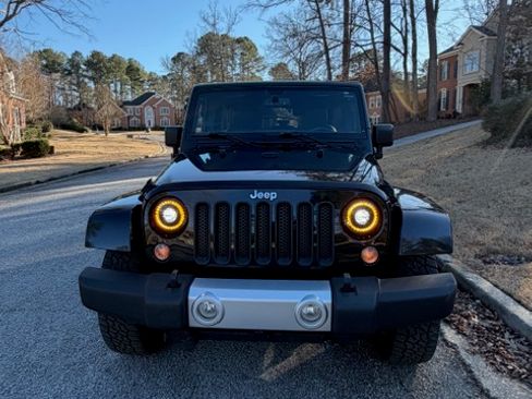 Used 2015 Jeep Wrangler Unlimited Sahara w/ Trailer Tow Group image 13