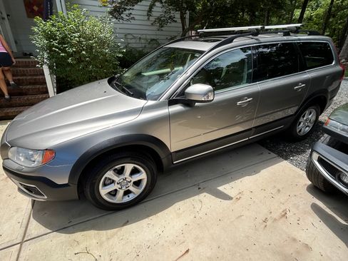 Used 2013 Volvo XC70 3.2 FWD image 5