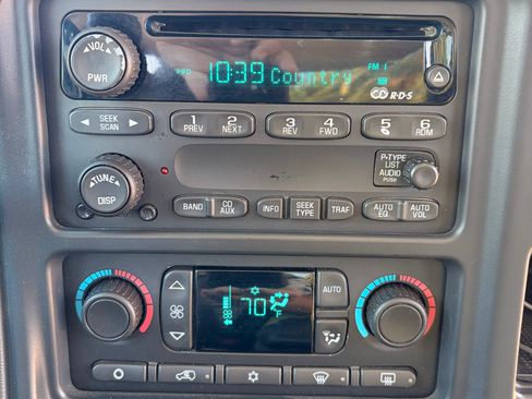 Used 2003 Chevrolet Silverado 2500 LS AWD/4WD image 9