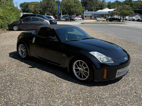 Used 2007 Nissan 350Z Touring image 5