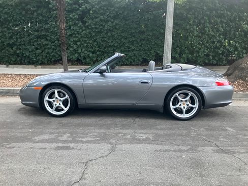 Used 2003 Porsche 911 Carrera image 4