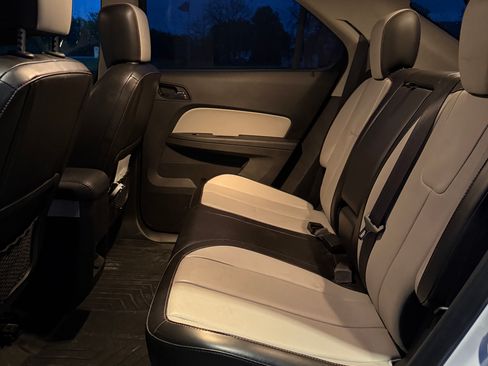 Used 2016 Chevrolet Equinox LTZ w/ Enhanced Convenience Package image 11