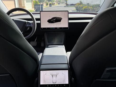Used 2024 Tesla Model 3 Long Range AWD/4WD image 13