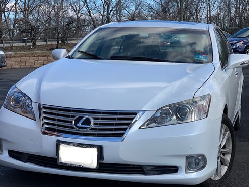 Used 2010 Lexus ES 350 image 2