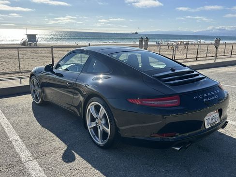 Used 2014 Porsche 911 Carrera S image 9
