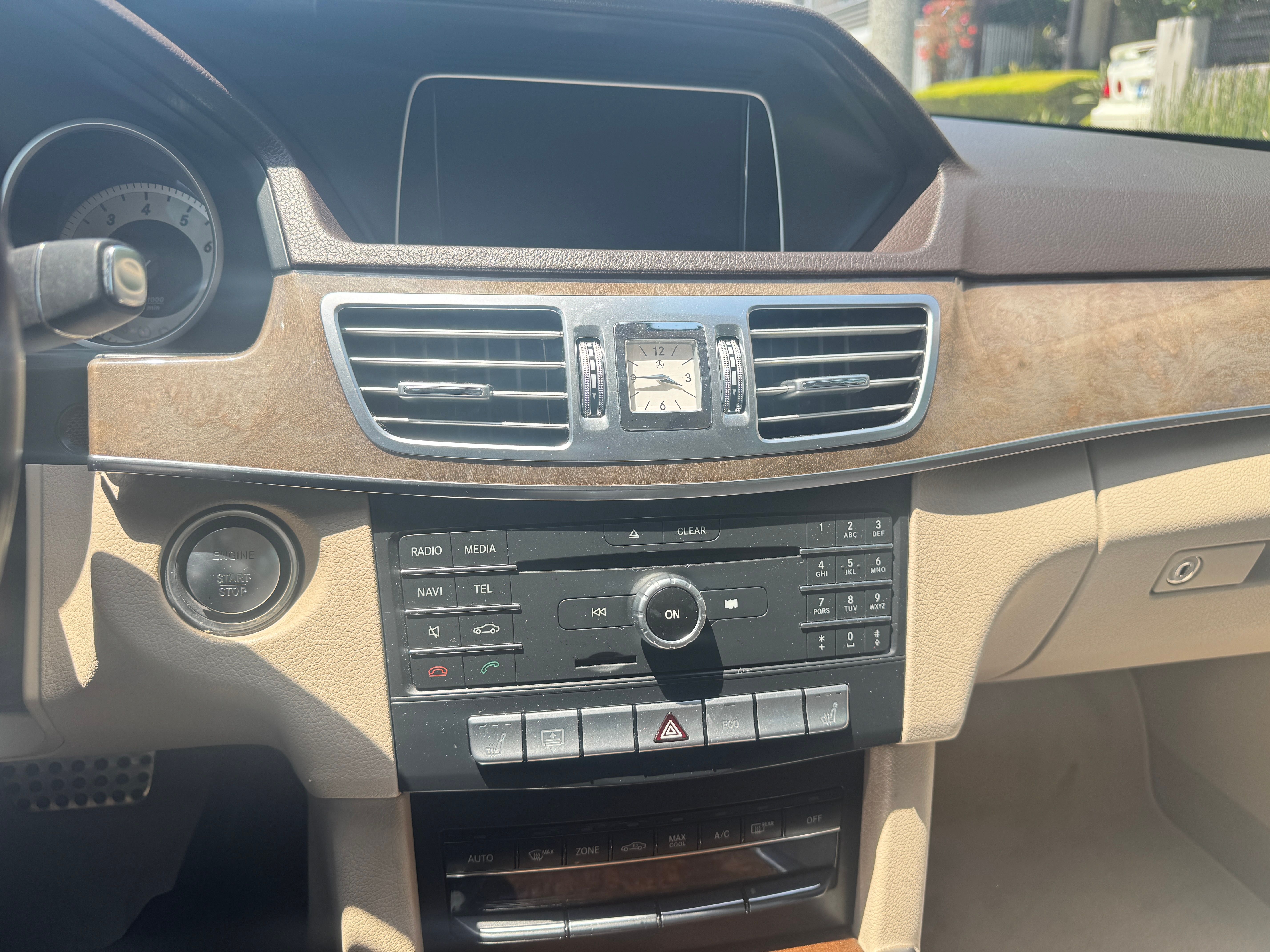 Used 2016 Mercedes-Benz E 350 Sedan w/ Premium Package image 17
