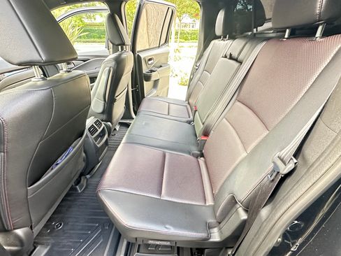 Used 2017 Honda Ridgeline Black Edition image 11
