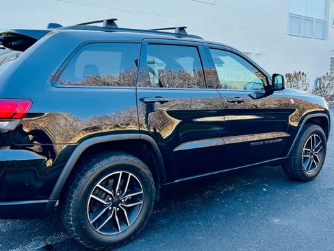 Used 2020 Jeep Grand Cherokee Trailhawk w/ Trailhawk Luxury Group image 9