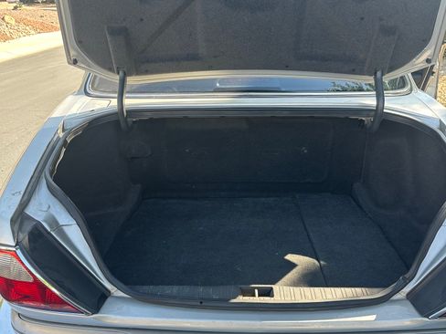 Used 1998 Jaguar XJ8 image 14