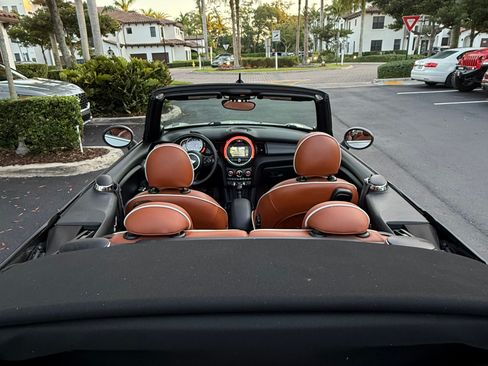 Used 2017 MINI Cooper Convertible FWD image 6