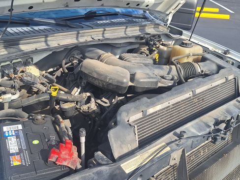 Used 2010 Ford F250 XL image 8