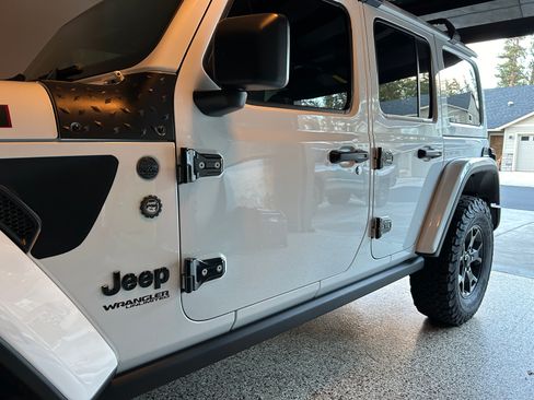 Used 2021 Jeep Wrangler Unlimited Rubicon image 18