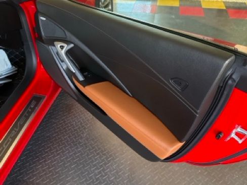 Used 2016 Chevrolet Corvette Z06 w/ 2LZ Preferred Equipment Group RWD image 5