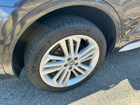 Used 2018 Audi Q5 2.0T Premium Plus AWD/4WD image 19