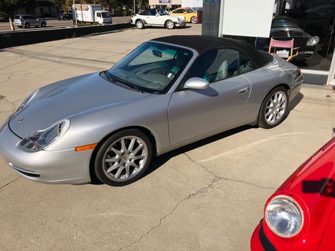 Used 2000 Porsche 911 Cabriolet image 13