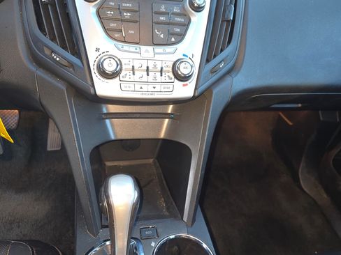 Used 2015 Chevrolet Equinox LTZ image 1