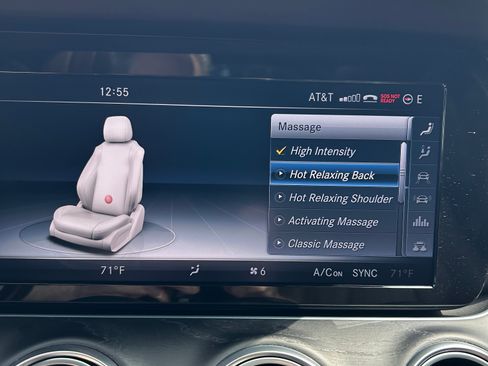 Used 2017 Mercedes-Benz E 400 4MATIC Wagon image 8