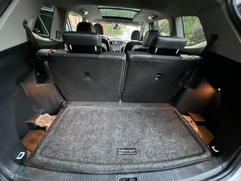 Used 2021 Volkswagen Atlas SEL R-Line image 21