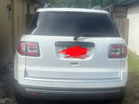 Used 2016 GMC Acadia SL image 2