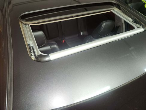 Used 2013 Toyota Camry SE image 16