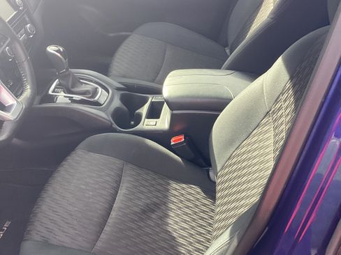 Used 2019 Nissan Rogue SV w/ Premium Package image 9