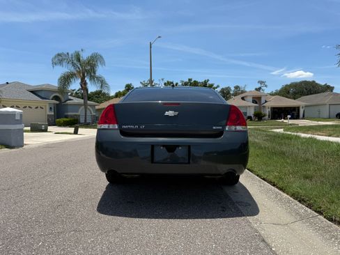 Used 2015 Chevrolet Impala LT w/ LT Sunroof Package FWD image 5