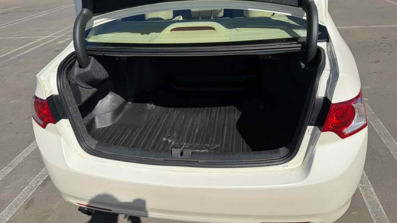 Used 2010 Acura TSX Sedan FWD image 9