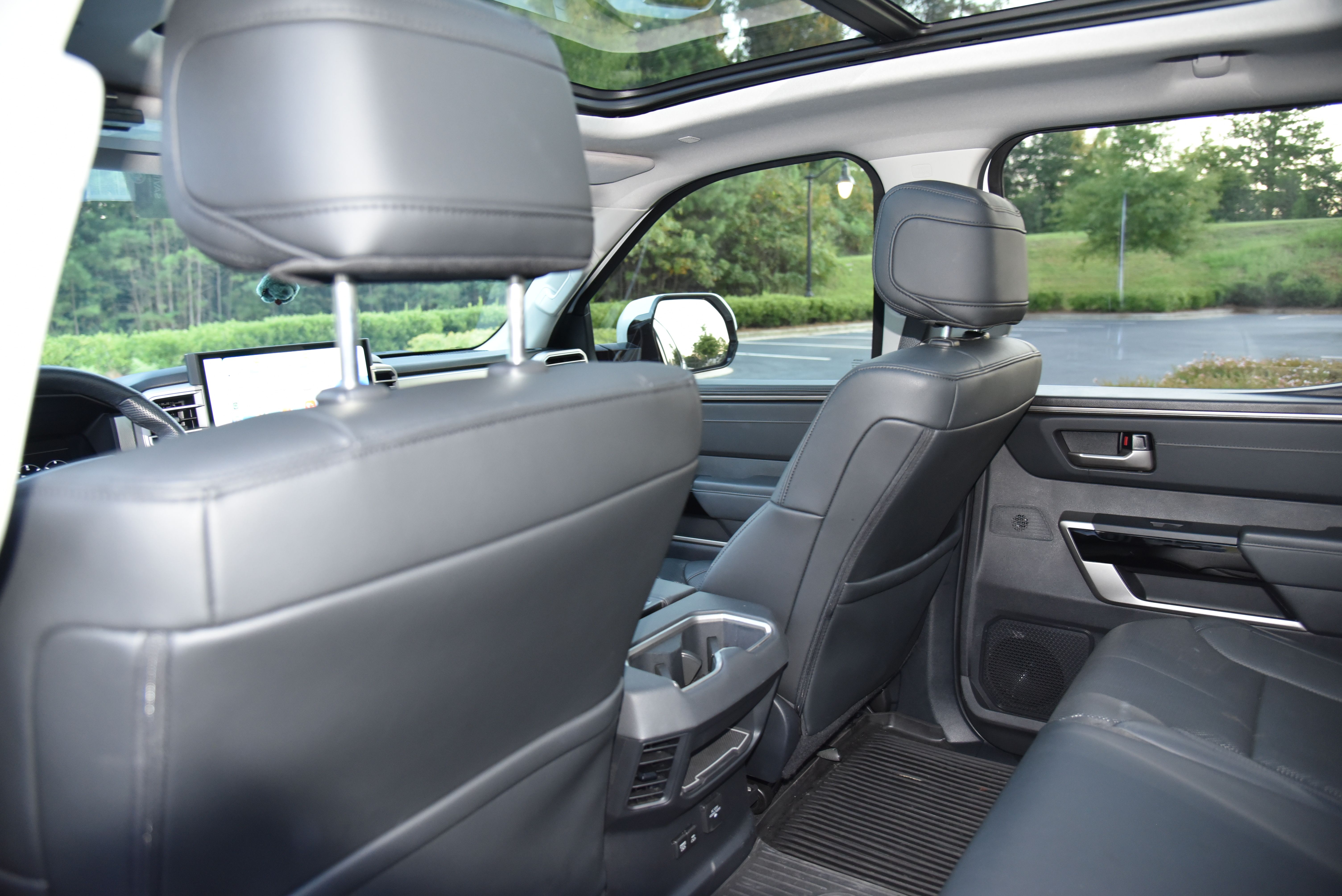 Used 2023 Toyota Tundra Limited w/ Power Package RWD image 12