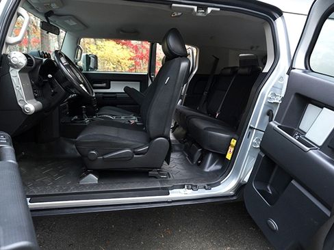 Used 2007 Toyota FJ Cruiser 4WD image 17